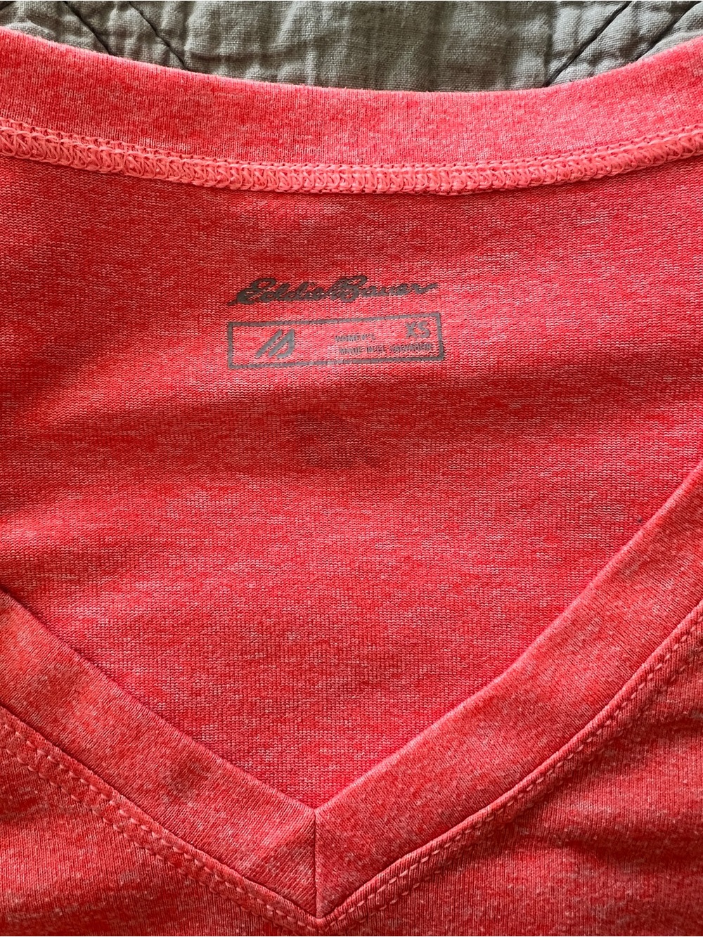 Eddie Bauer Women's Neon Coral Pink Heathered Freedry V-Neck Active Tee XS - Picture 5 of 7
